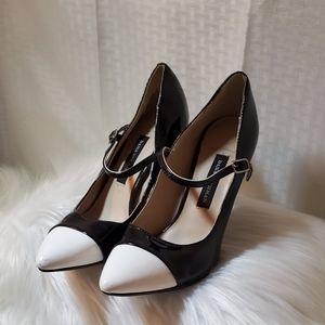 Dana Buchanan Mary Janes Heels Shoes Sz 6.5